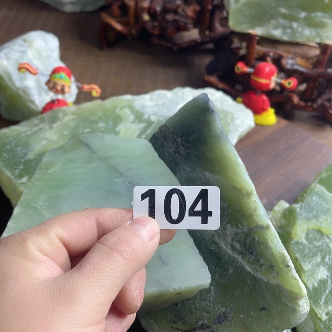 ꧁***꧂蛇纹石玉未镶嵌珠宝奇石