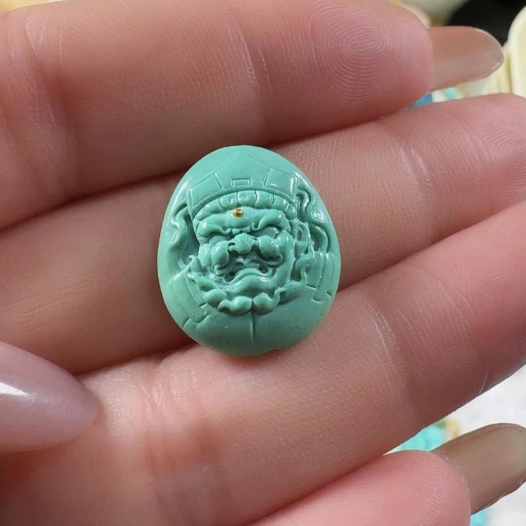 绿松石未镶嵌颈饰