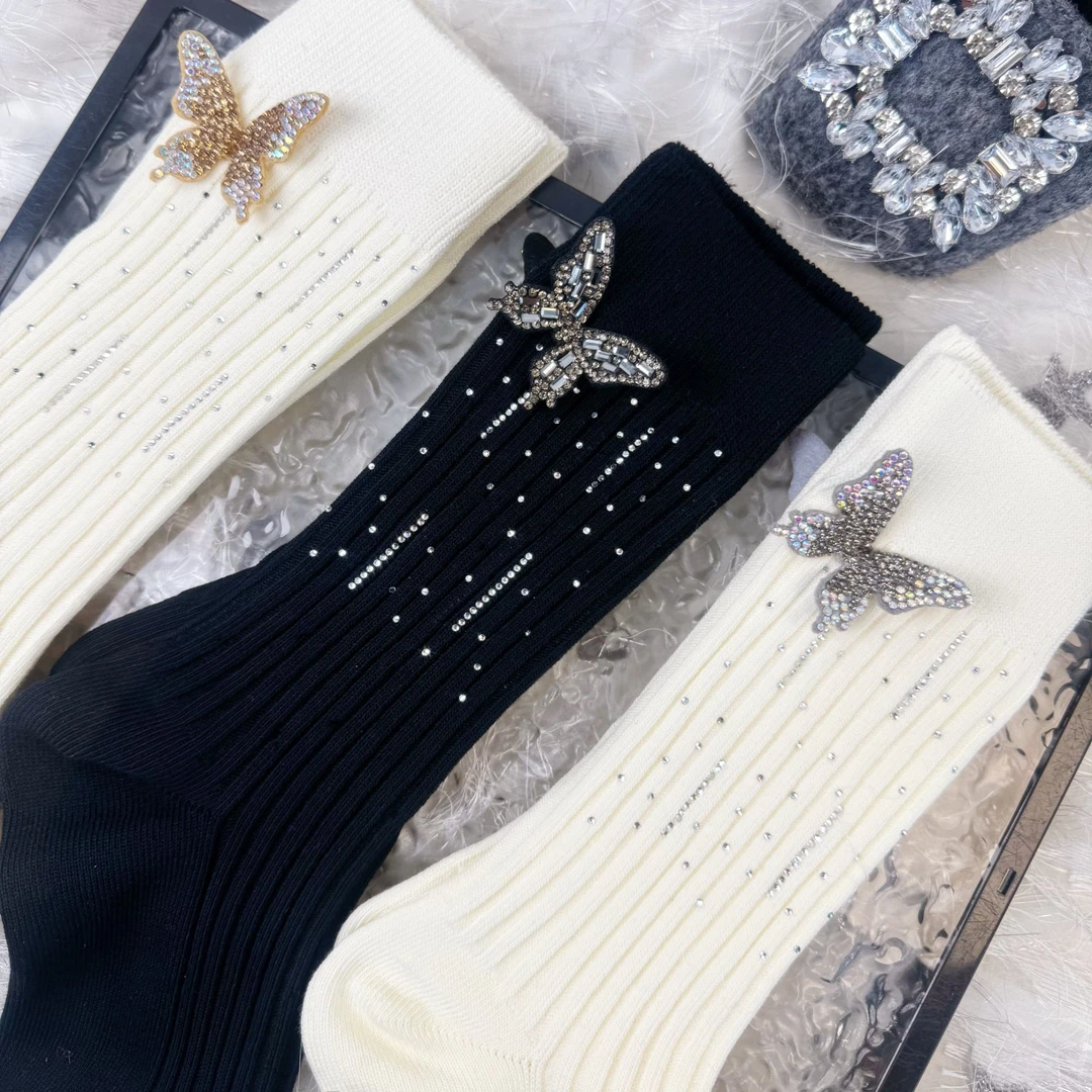 “破茧成蝶，与春同频” 轻奢爆闪烫钻立体蝴蝶高端饰品袜