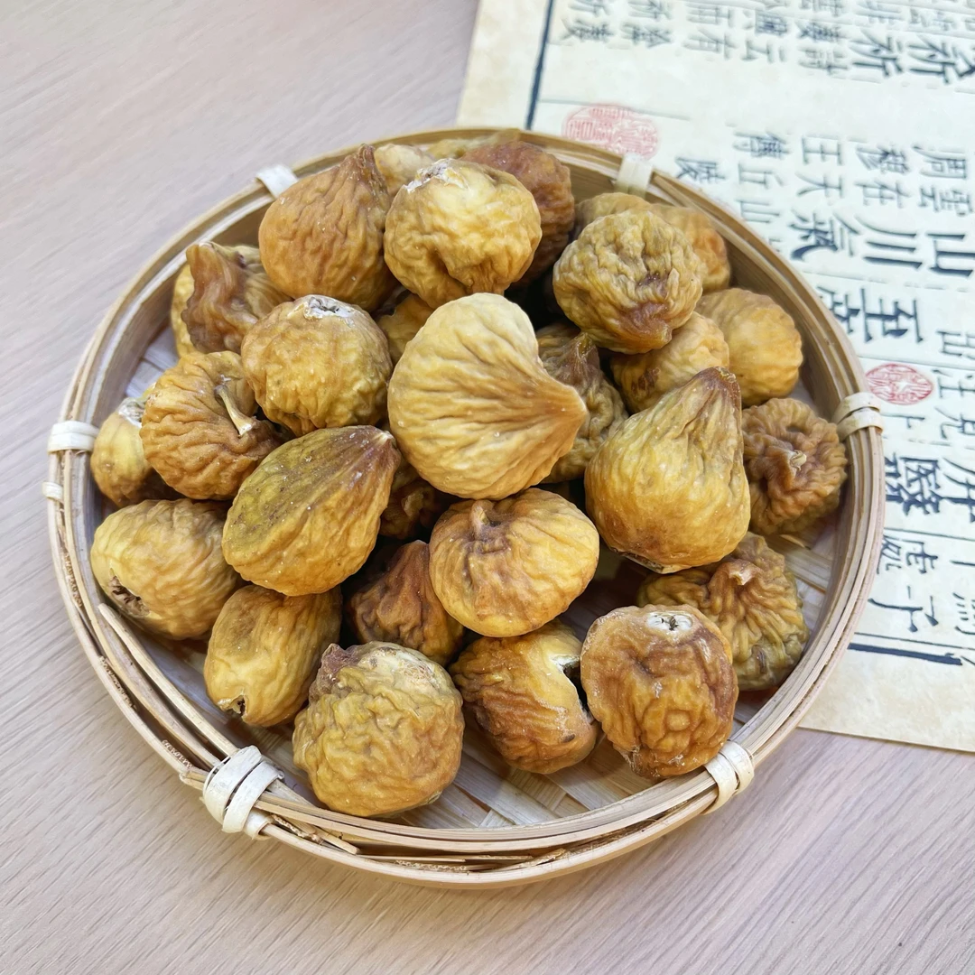 无花果 搭黑豆枸杞泡水煲汤用