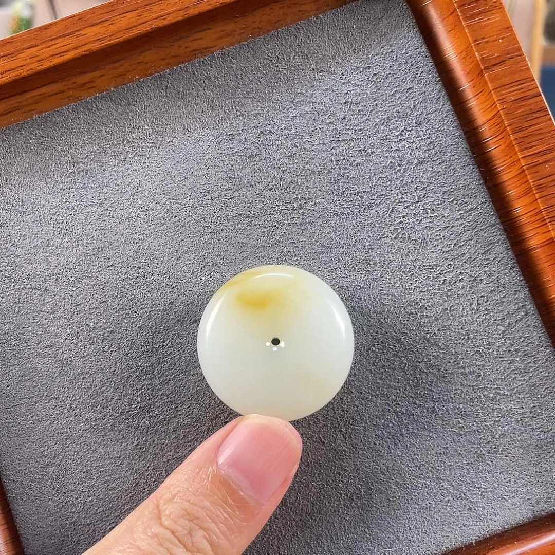 和田玉未镶嵌吊坠(不含链)