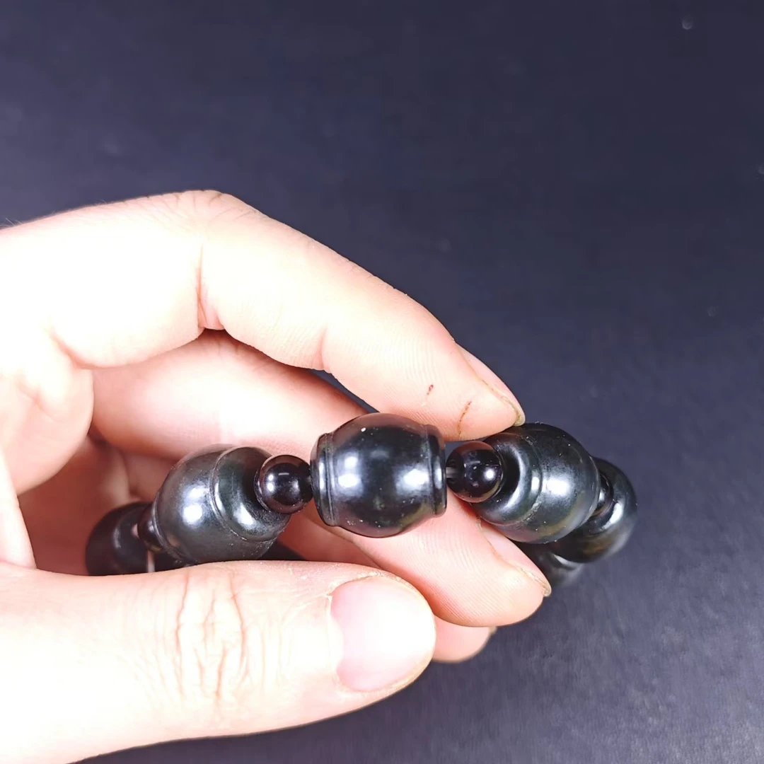 和田玉手串.......