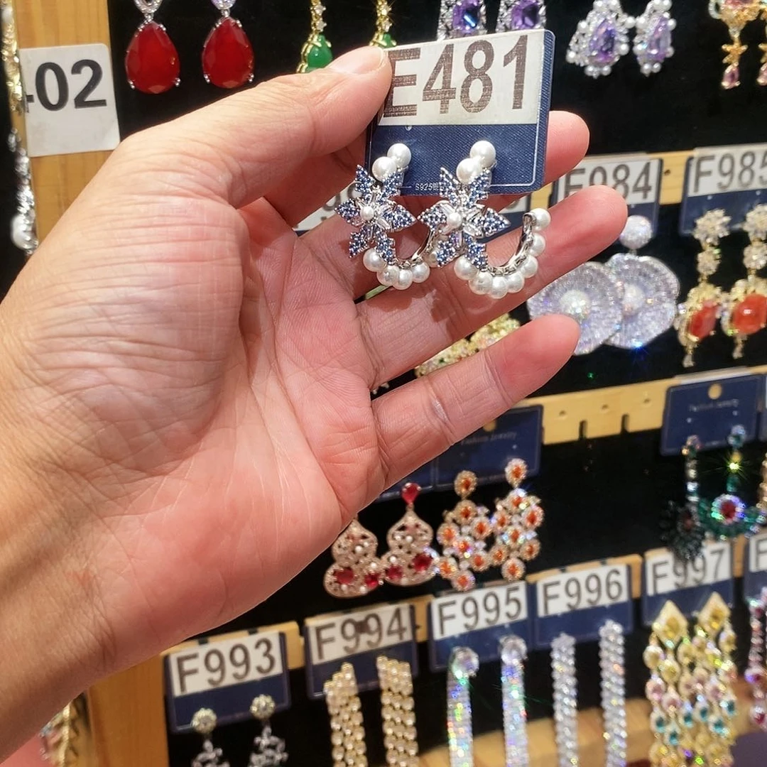 【闪购商品】纯铜925银锆石