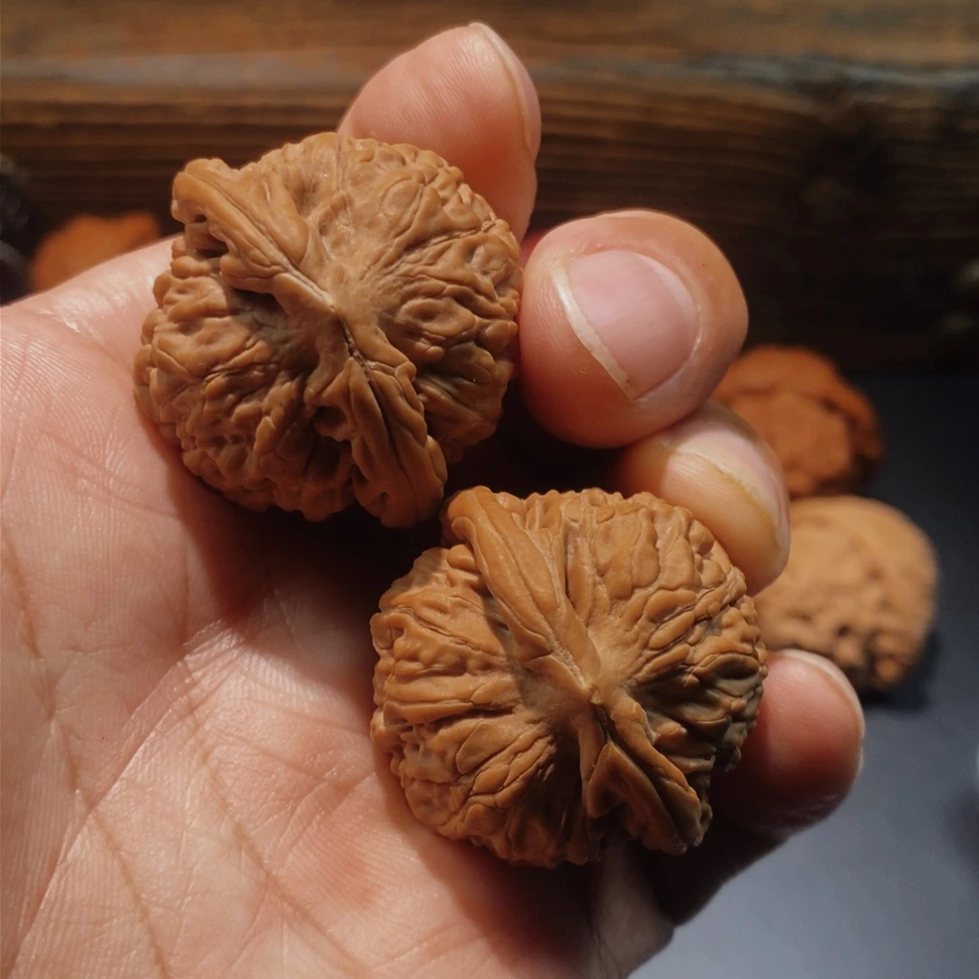 文玩核桃把件莲花A282