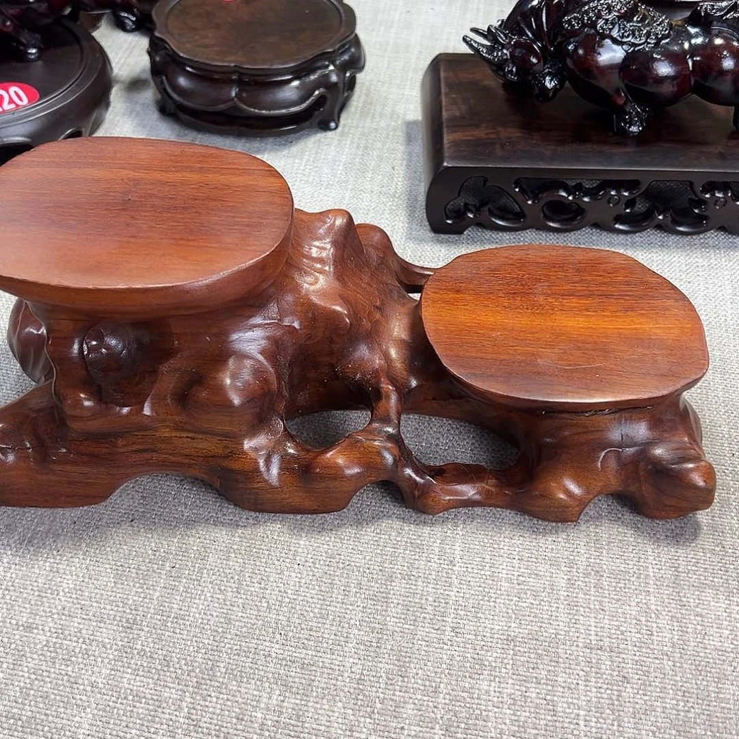 红木底座精雕工艺品