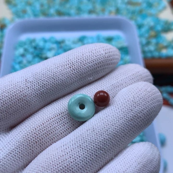 南红玛瑙未镶嵌珠宝奇石