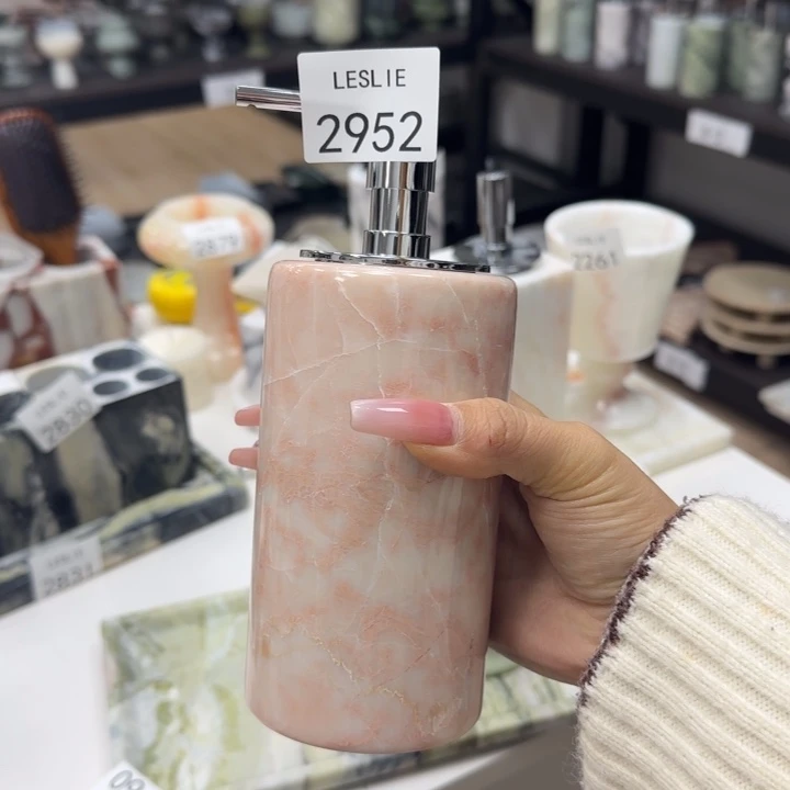 Yy2952。。。。。。。福利