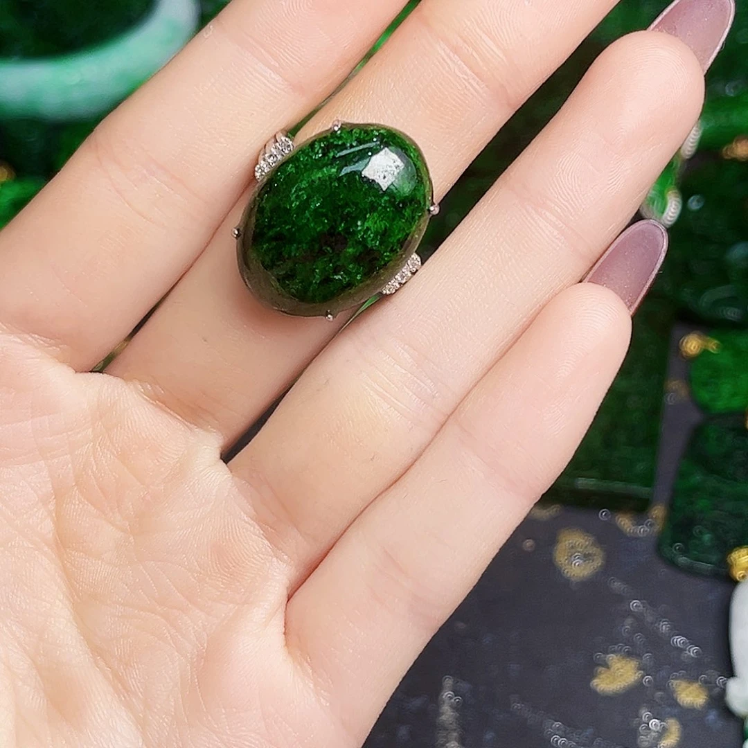 颈饰银S925镶嵌翡翠多样性