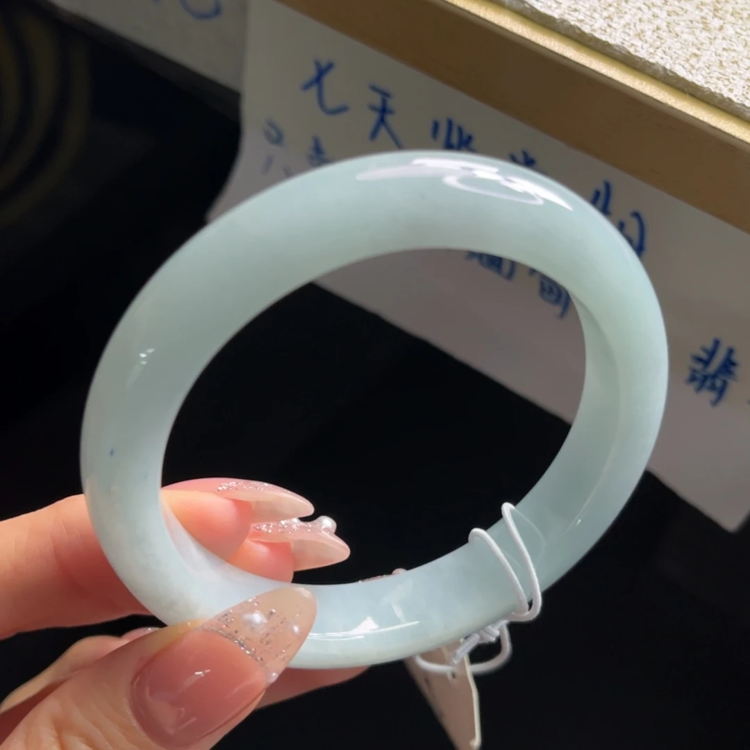 翡翠未镶嵌手镯手镯