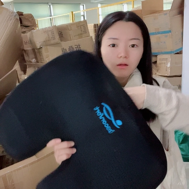 黑色坐垫啦啦啦啦76号啦啦啦