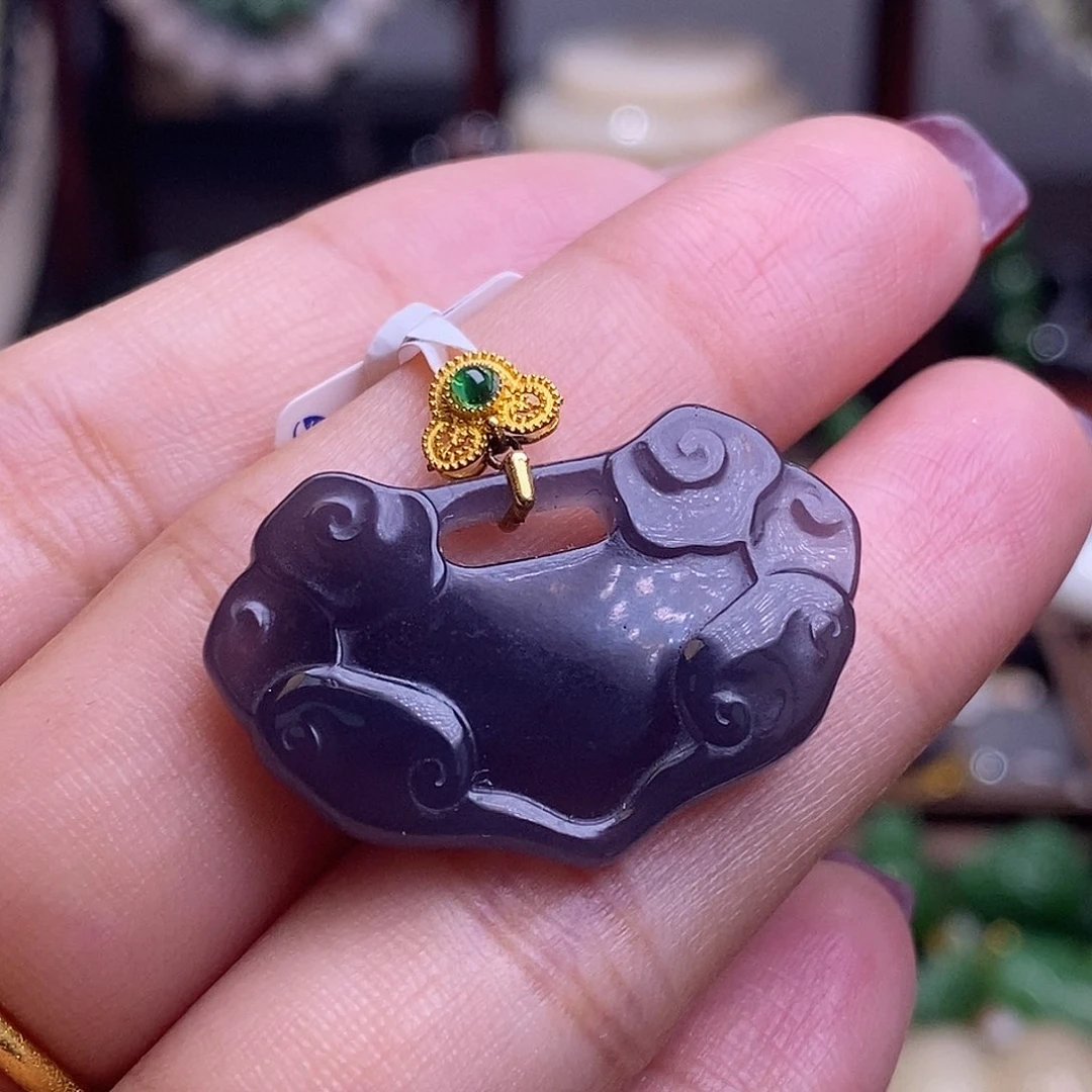 和田玉清货价冰烟紫金镶如意锁吊坠未镶嵌