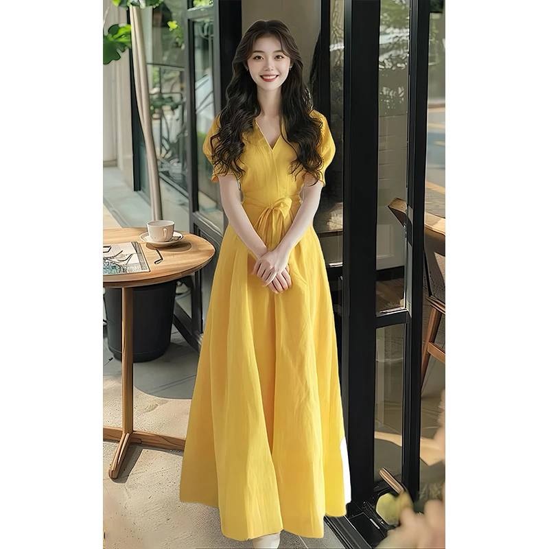 【现货】小个子设计感收腰气质长裙夏季新款文艺减龄V领短袖连衣裙