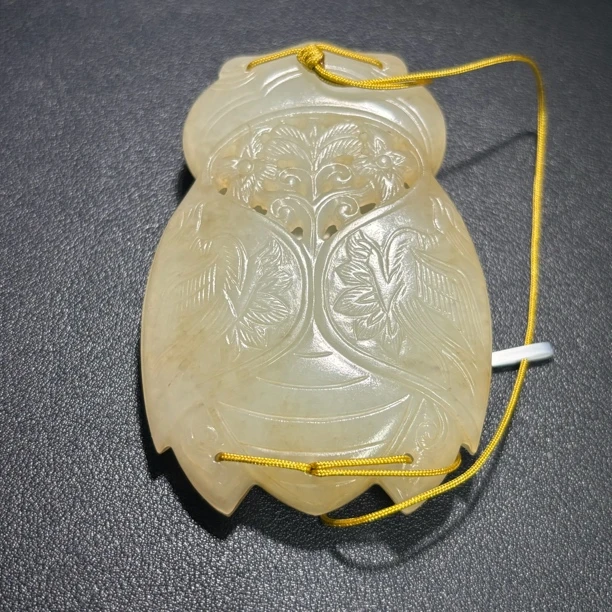 清代和田玉蝉形香盒/文物商店/古93639