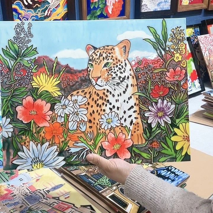 【闪购商品】瓷片K****e百花豹子