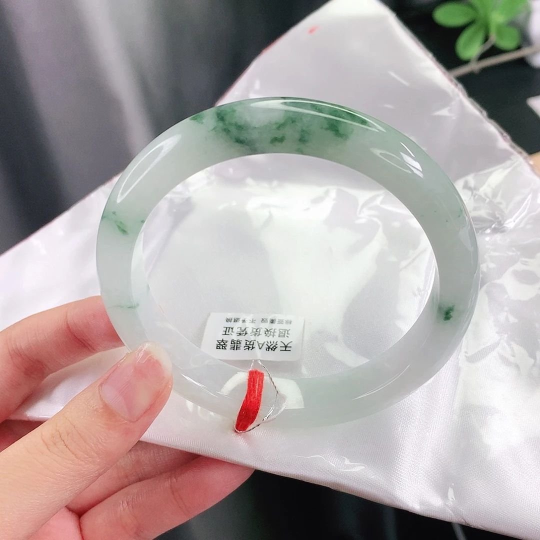 翡翠未镶嵌手镯62.5圈