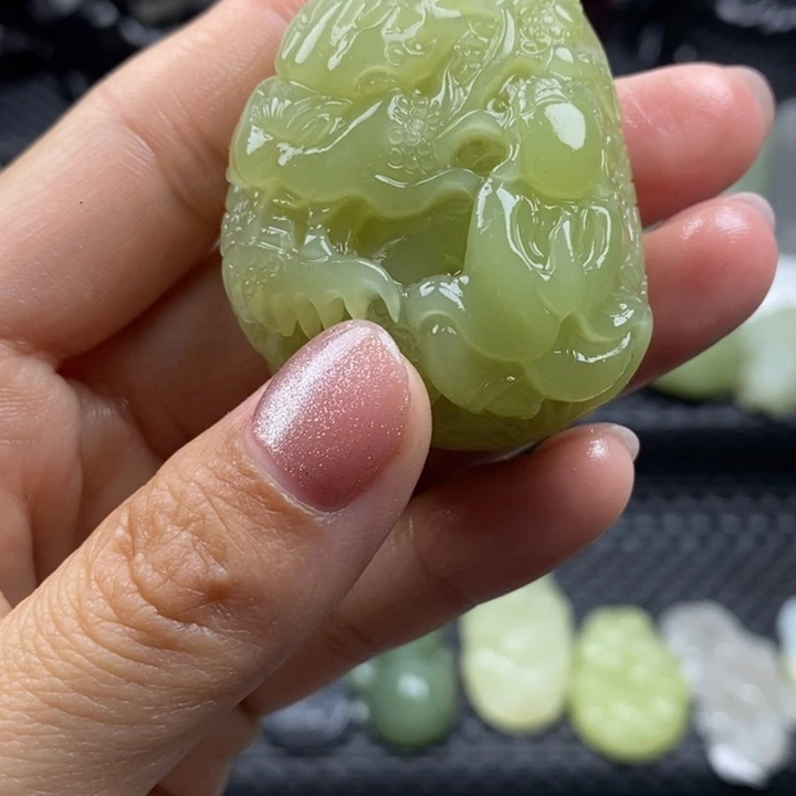 和田玉未镶嵌颈饰64