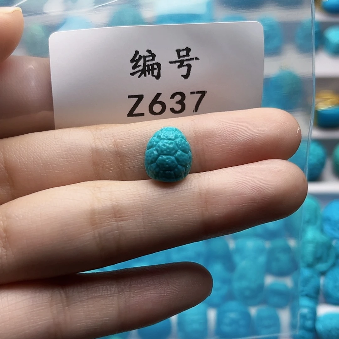 绿松石未镶嵌天然原矿雕刻绿松石