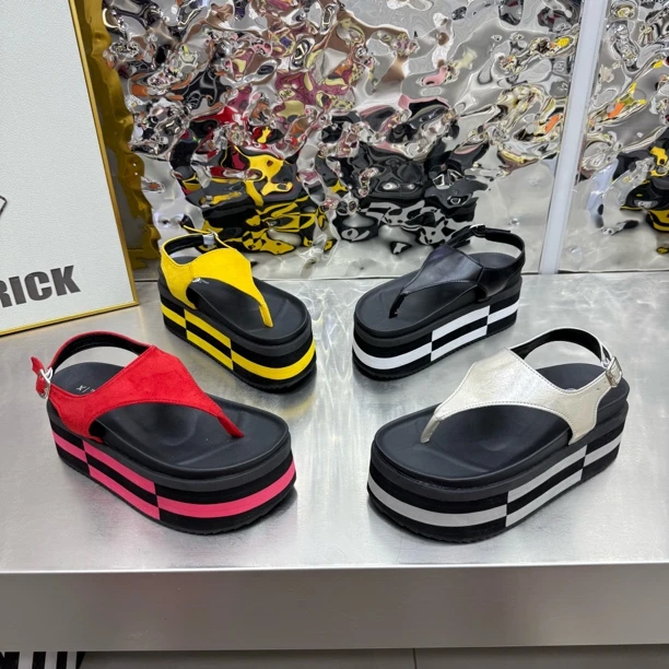 7cm厚底松糕夹趾凉鞋女鞋2025新款拼色一字带凉鞋鞋超轻休闲鞋