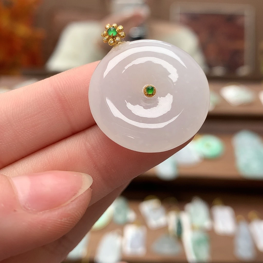 翡翠吊坠(不含链)18K金镶嵌