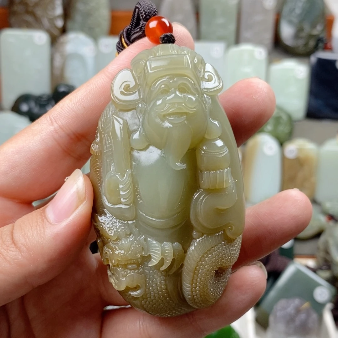 颈饰未镶嵌和田玉（糖玉）