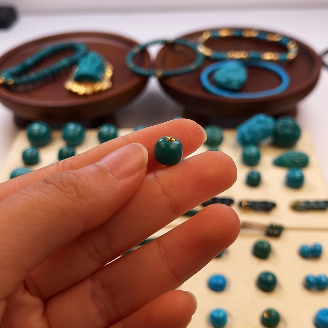 绿松石未镶嵌把件