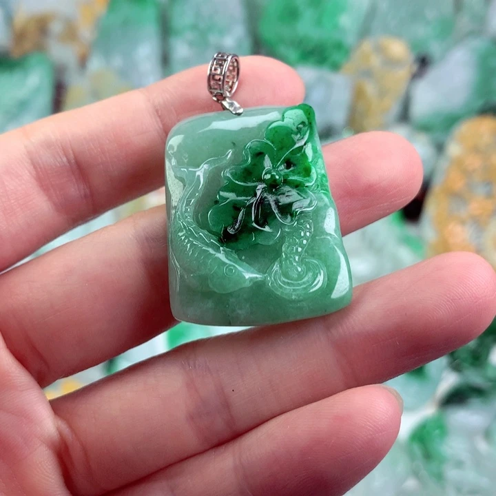 翡翠未镶嵌吊坠(不含链)