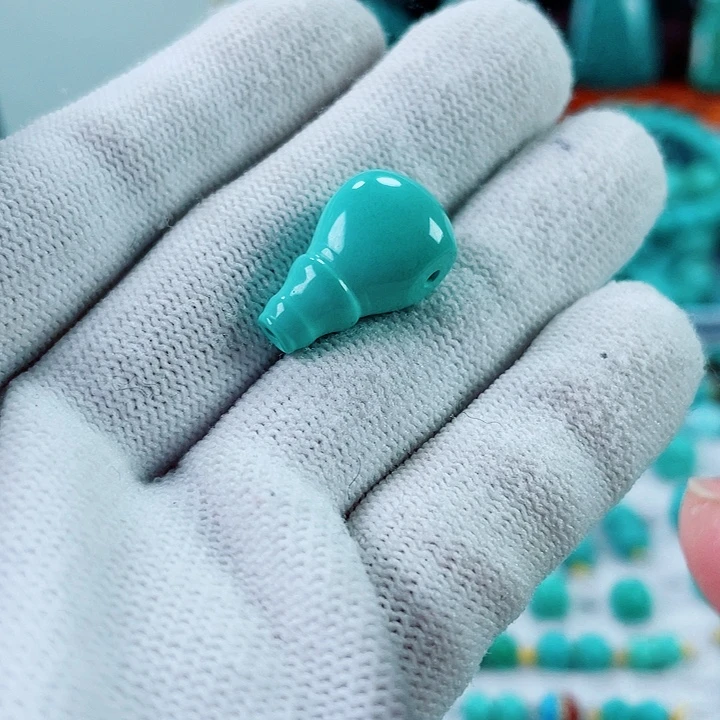 南红玛瑙未镶嵌珠宝奇石