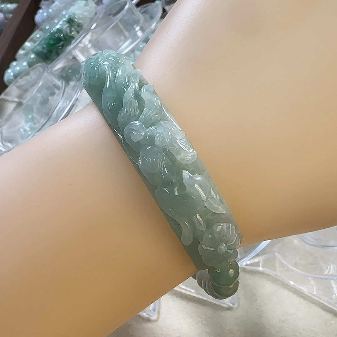 颈饰未镶嵌翡翠手牌