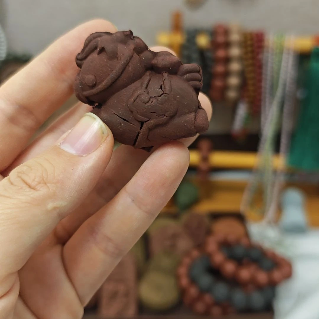 泥塑瑕疵玫瑰飞马