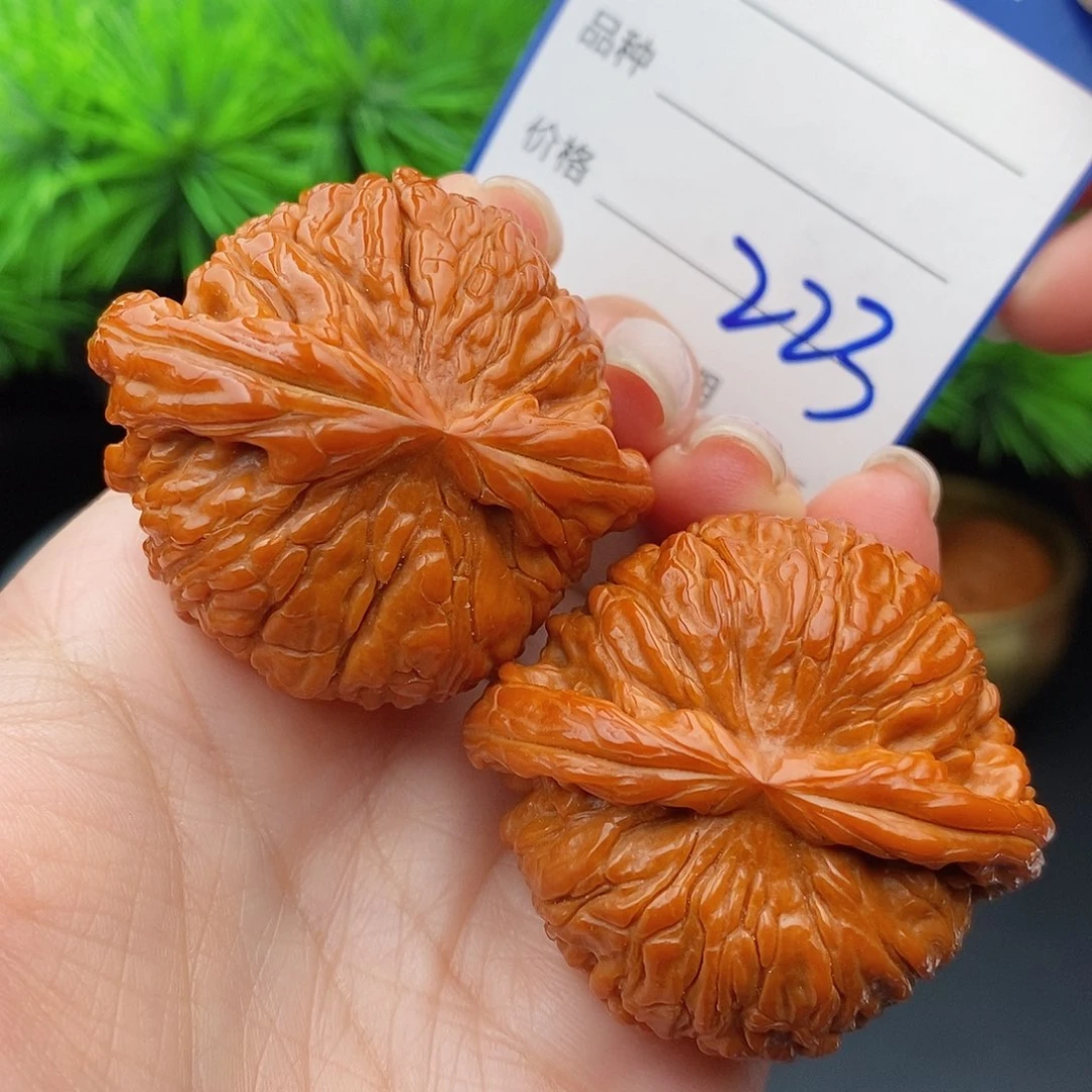 文玩核桃把件45闷白223