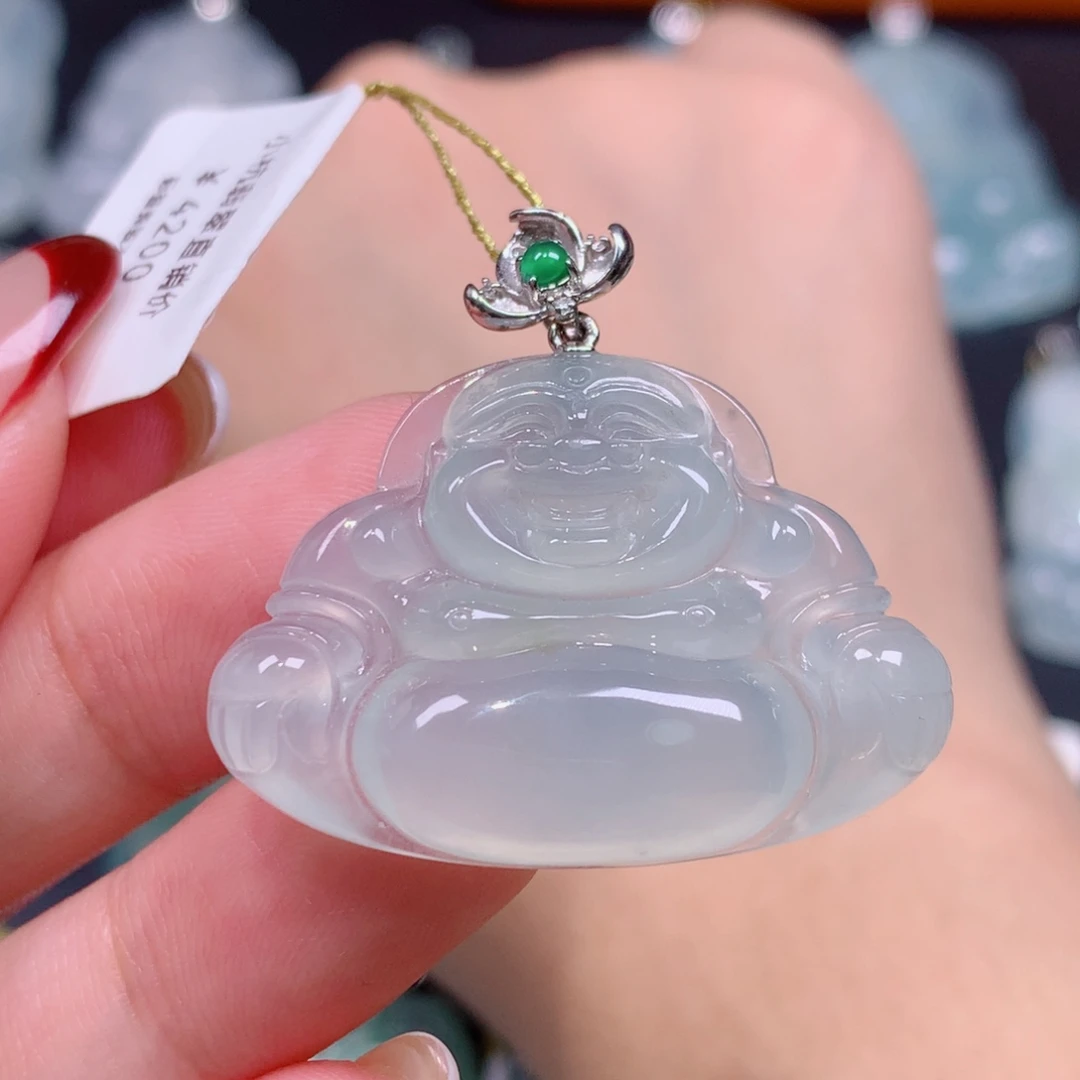 翡翠18K金镶嵌颈饰佛公