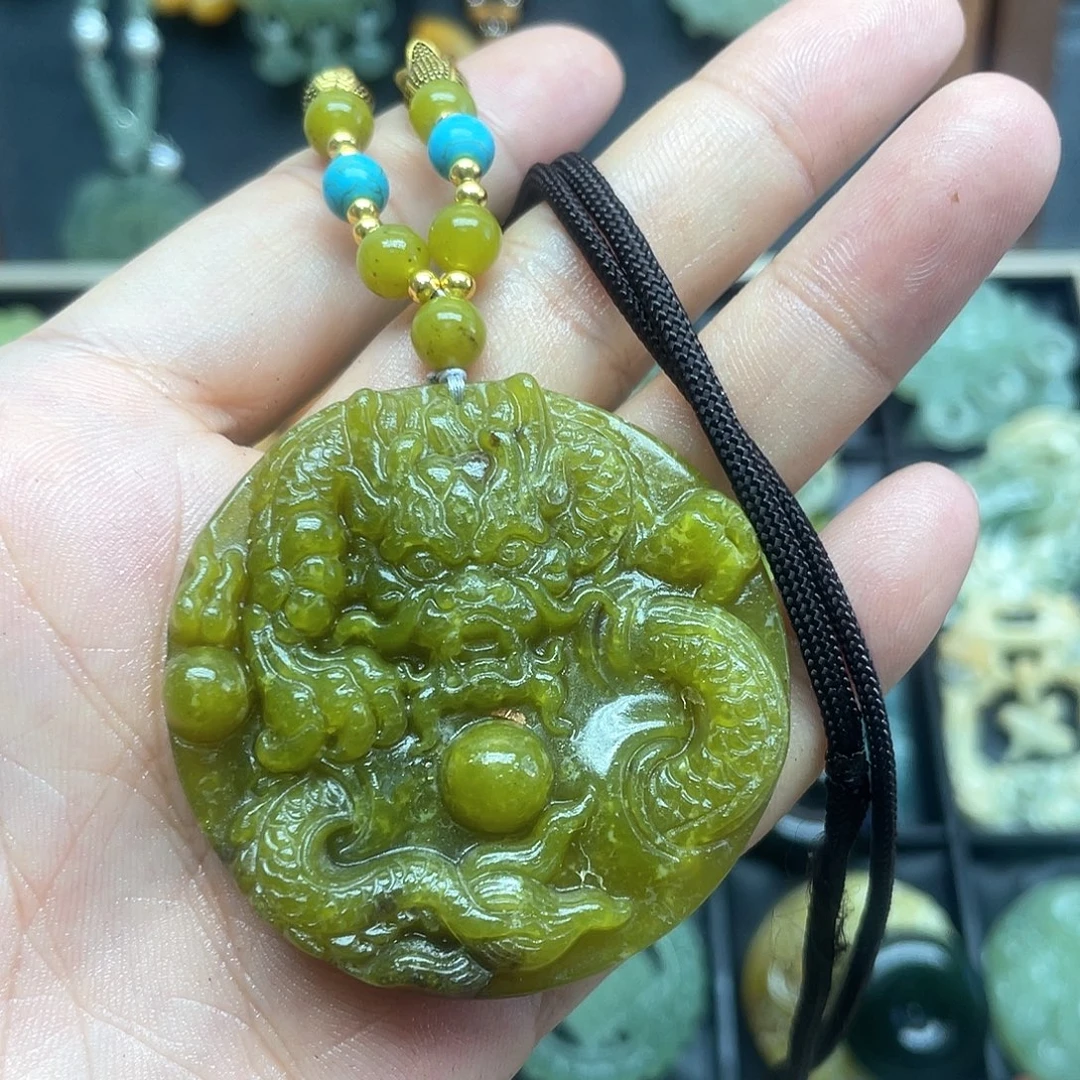 未镶嵌蛇纹石玉颈饰