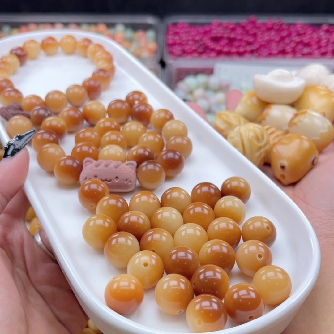 白玉菩提吊坠a14.5mm35颗+1颗牙果。