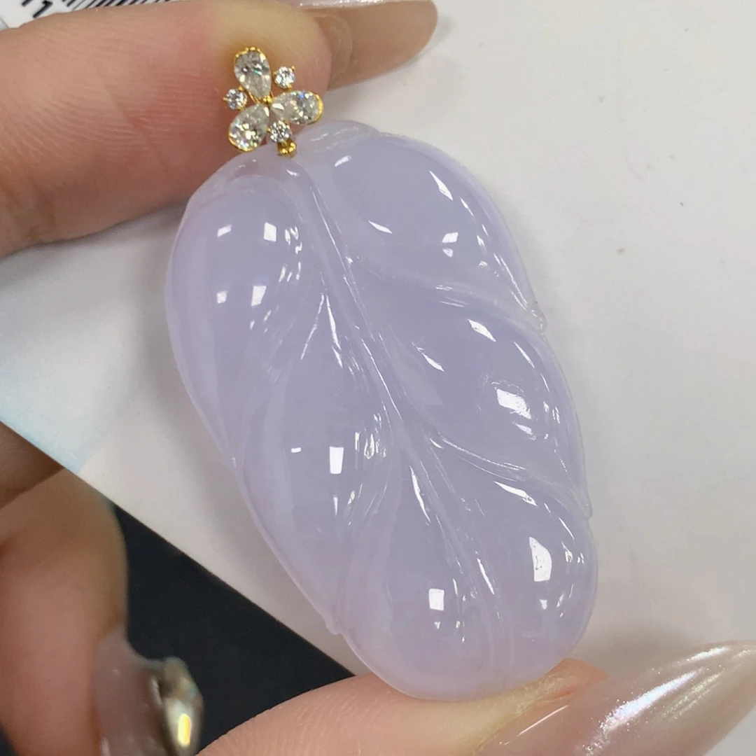 颈饰18K金镶嵌翡翠