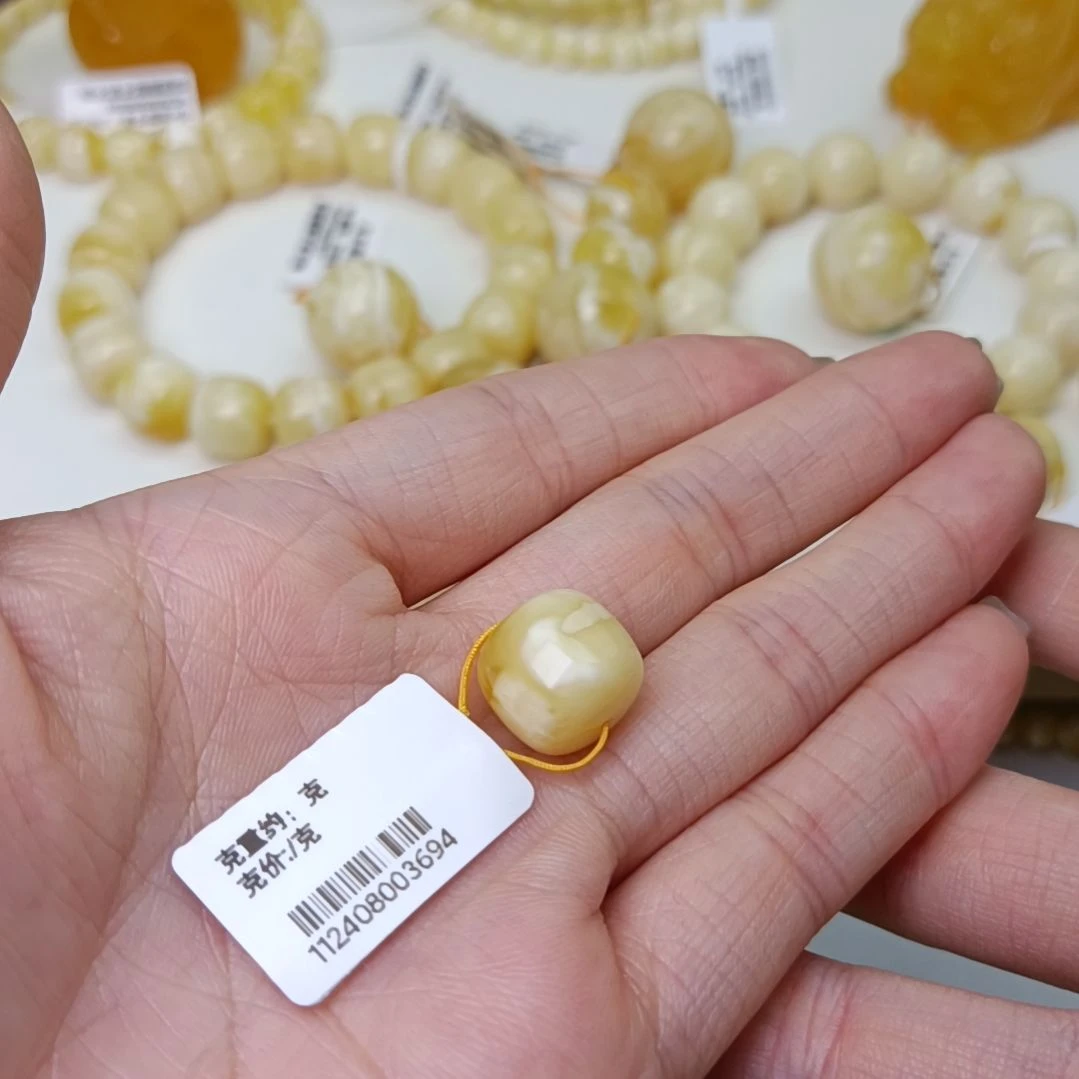 未镶嵌蜜蜡裸石落****空12+