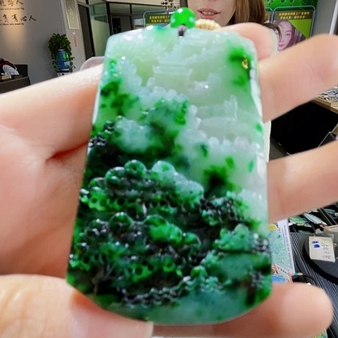 翡翠未镶嵌颈饰翡翠