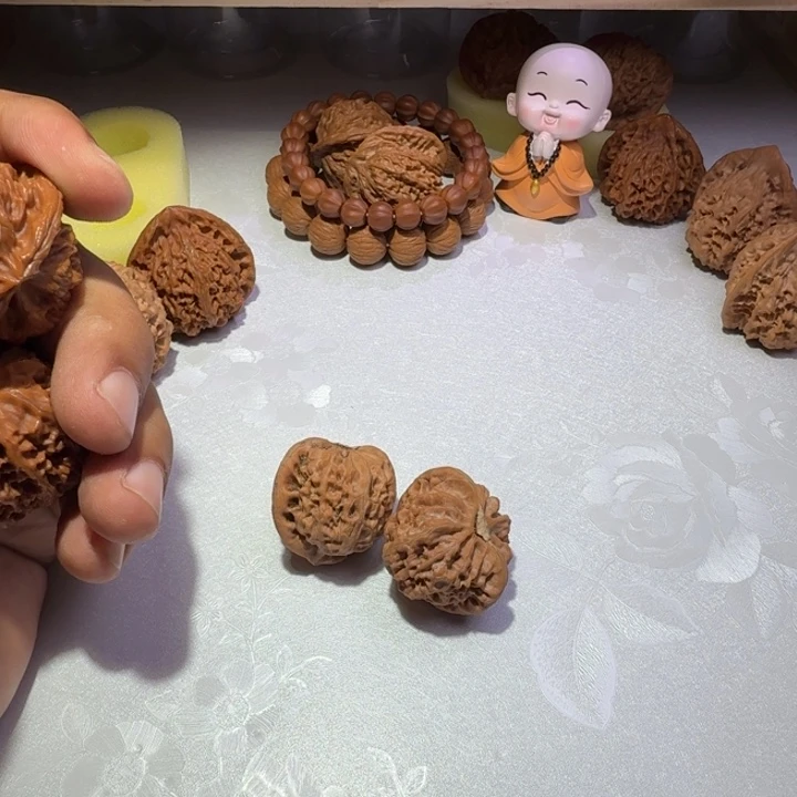 4***d文玩核桃吊坠邢台一代宫灯