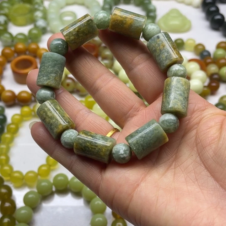 蛇纹石玉手串未镶嵌