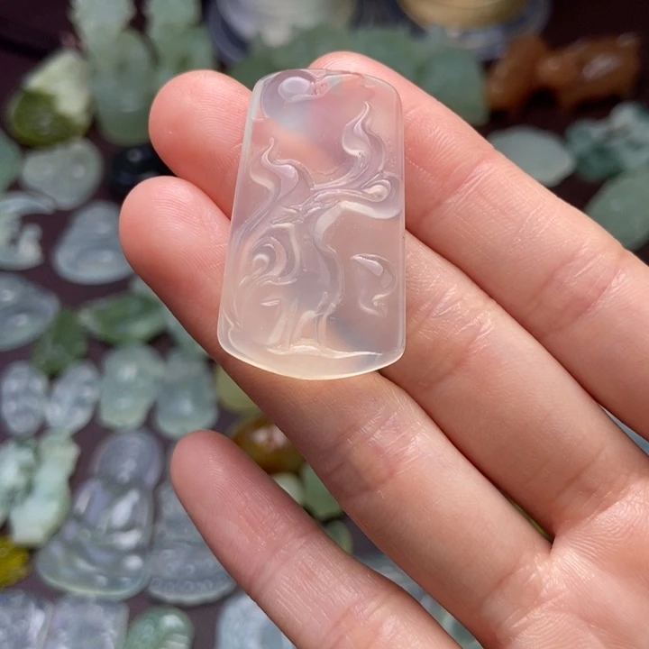 h***^蛇纹石玉未镶嵌颈饰