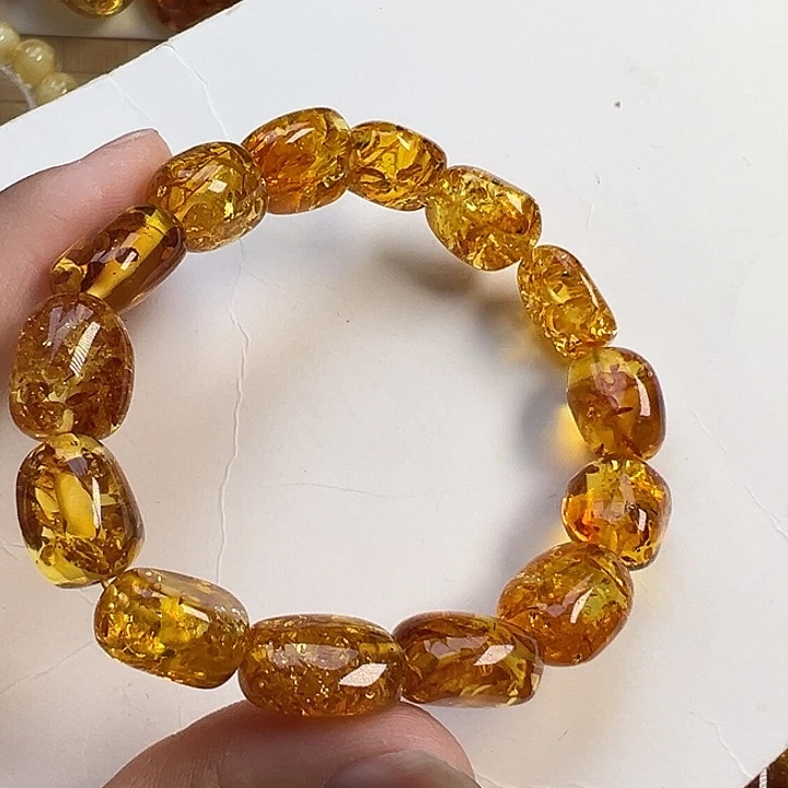 未镶嵌项圈琥珀（花珀）