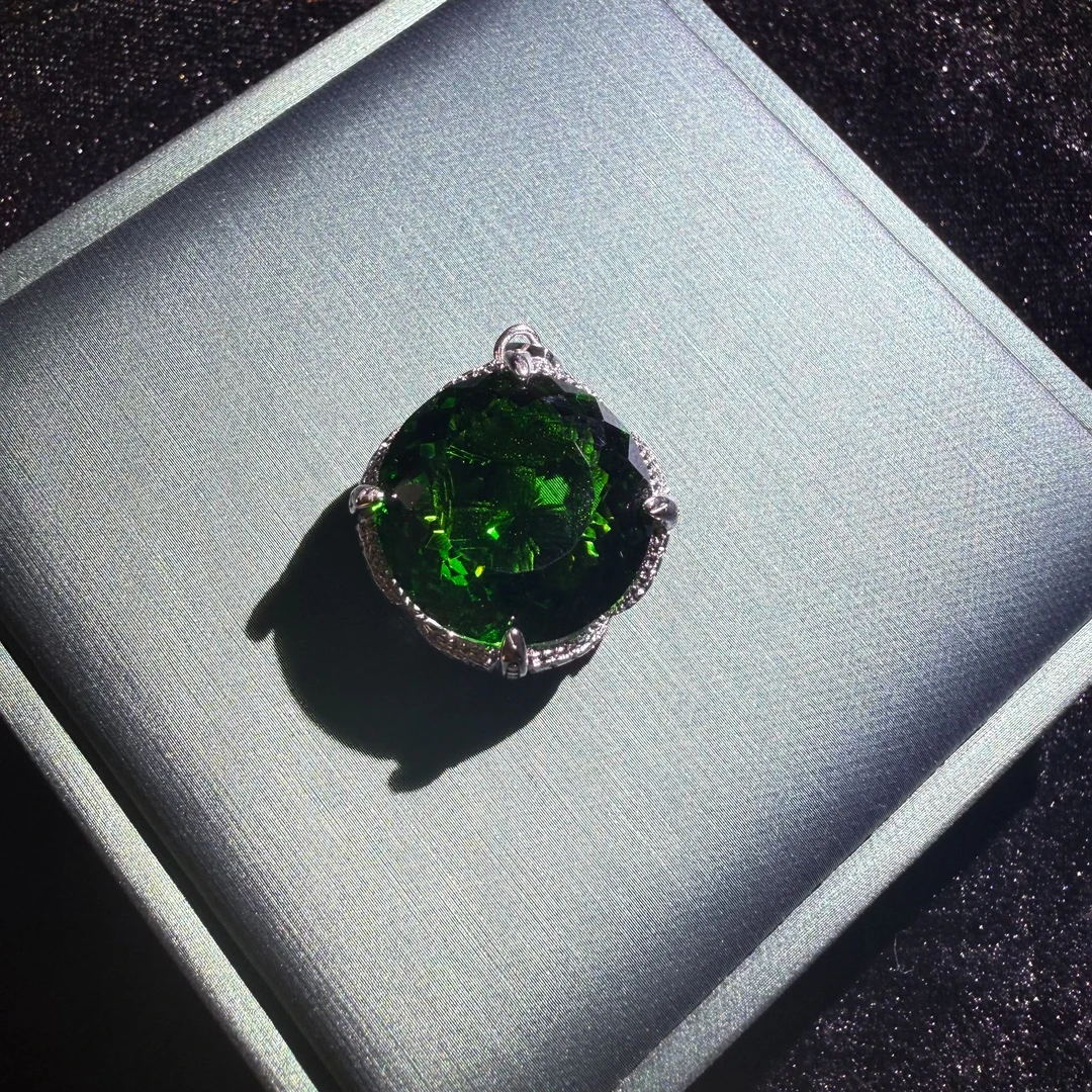 吊坠 【高级定制】收藏级轻奢时尚设计ML6370008