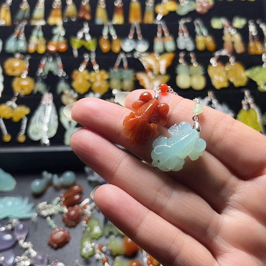 吃***要蛇纹石玉未镶嵌耳饰