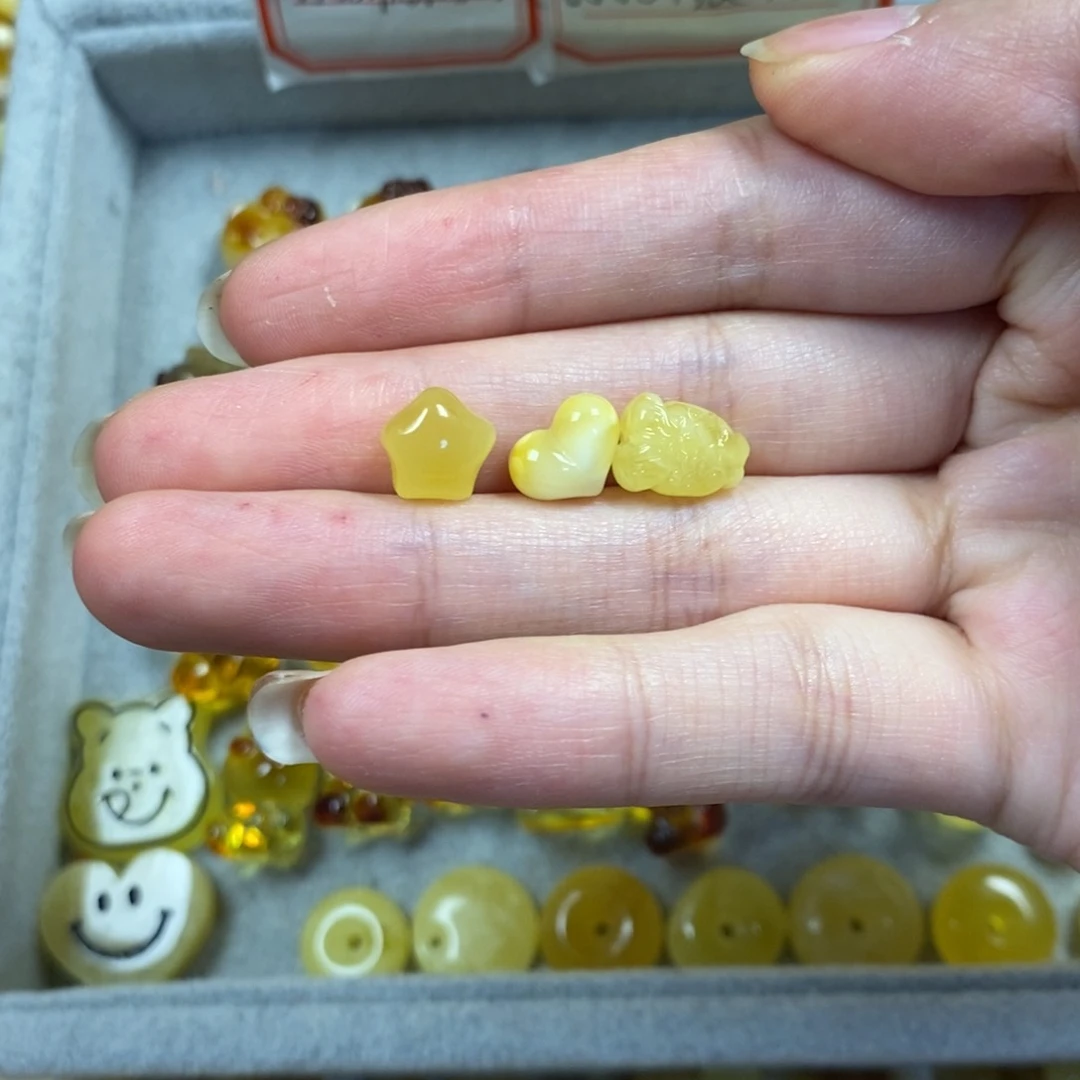未镶嵌颈饰蜜蜡靖*枫星星p屁桃鱼