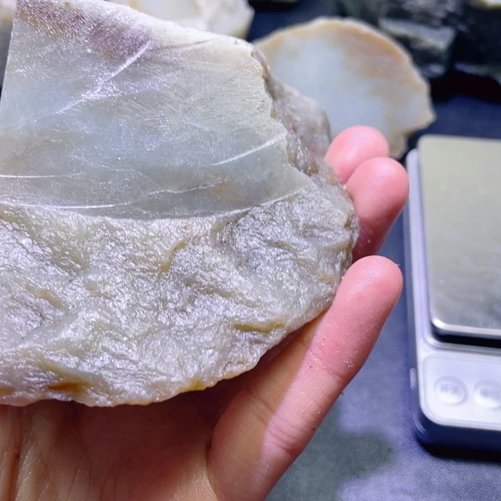 和田玉（糖玉）未镶嵌珠宝半成品