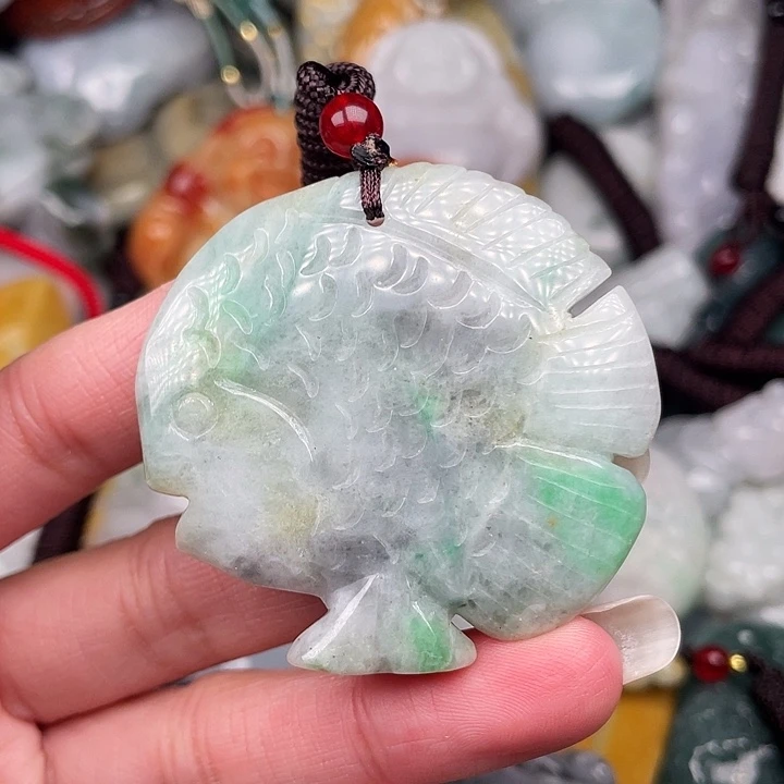 翡翠未镶嵌颈饰翡翠