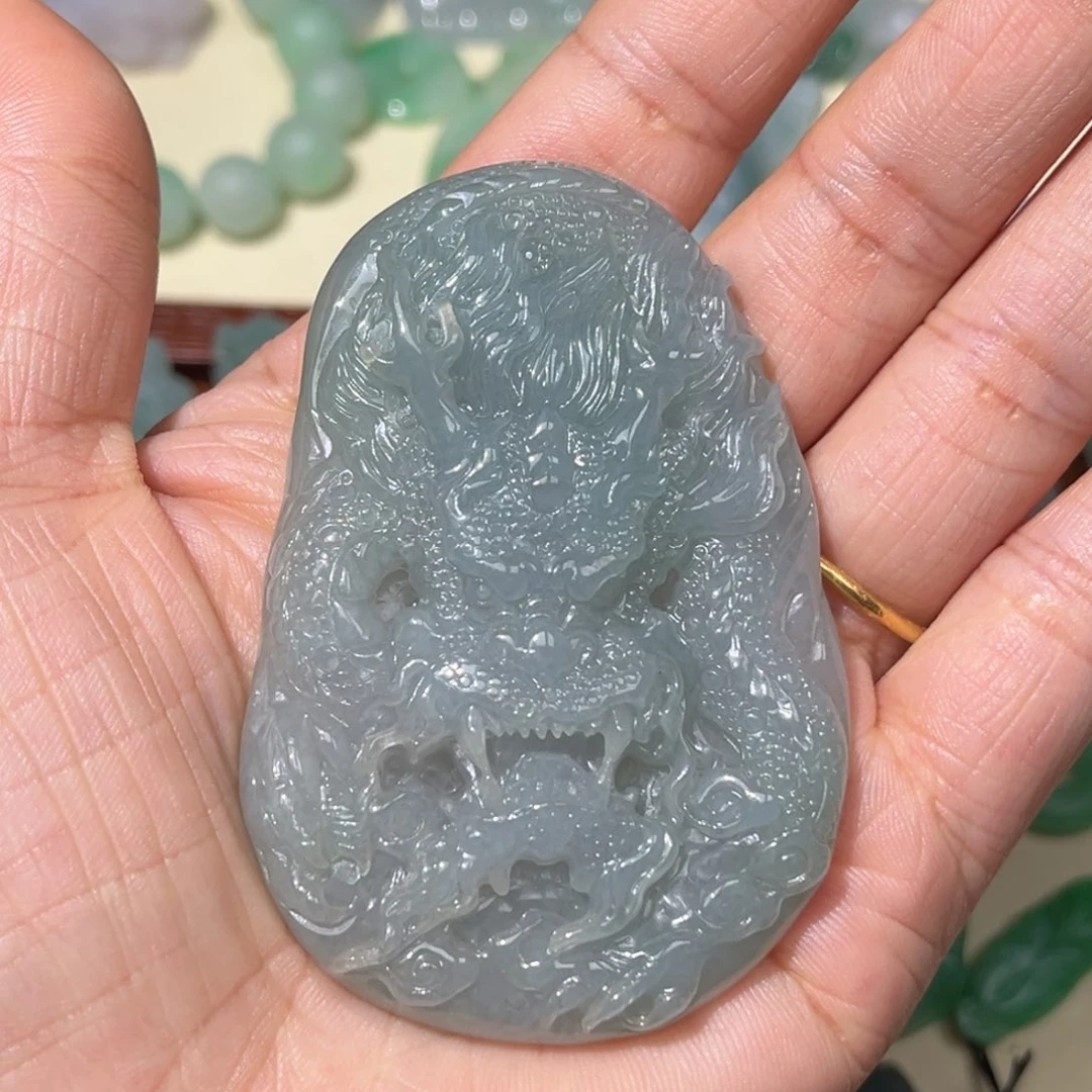 翡翠未镶嵌颈饰天然翡翠龙牌吊坠