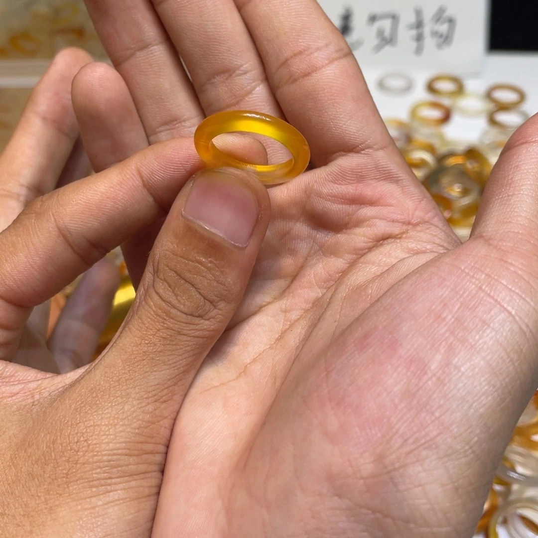 玛瑙/玉髓未镶嵌戒指582号港14 默认瑕疵