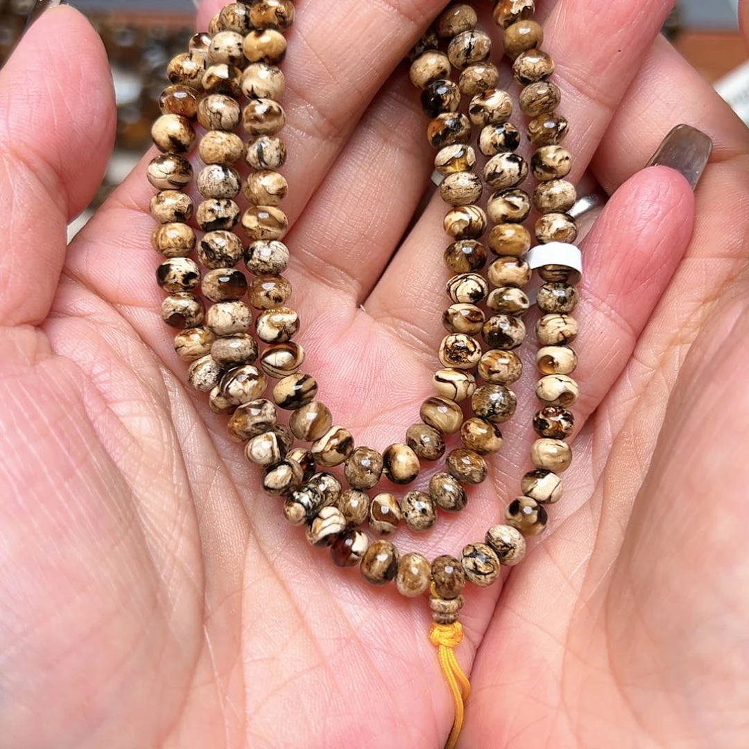 哈***喽琥珀未镶嵌裸石抚顺琥珀20063五