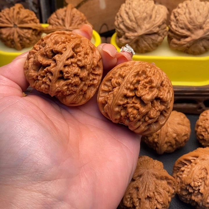 文玩核桃把件154粗筋44