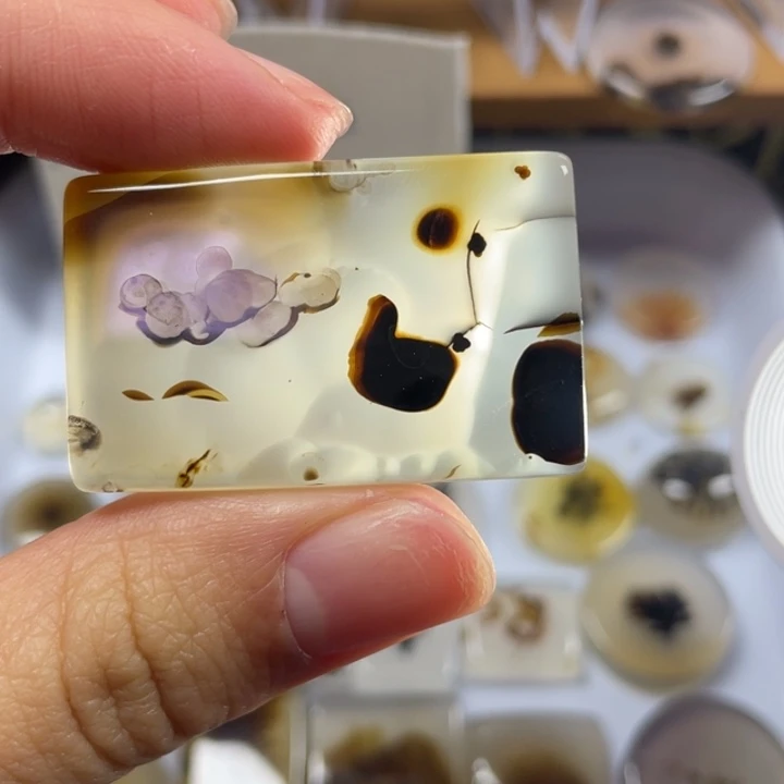 玛瑙/玉髓未镶嵌牌子